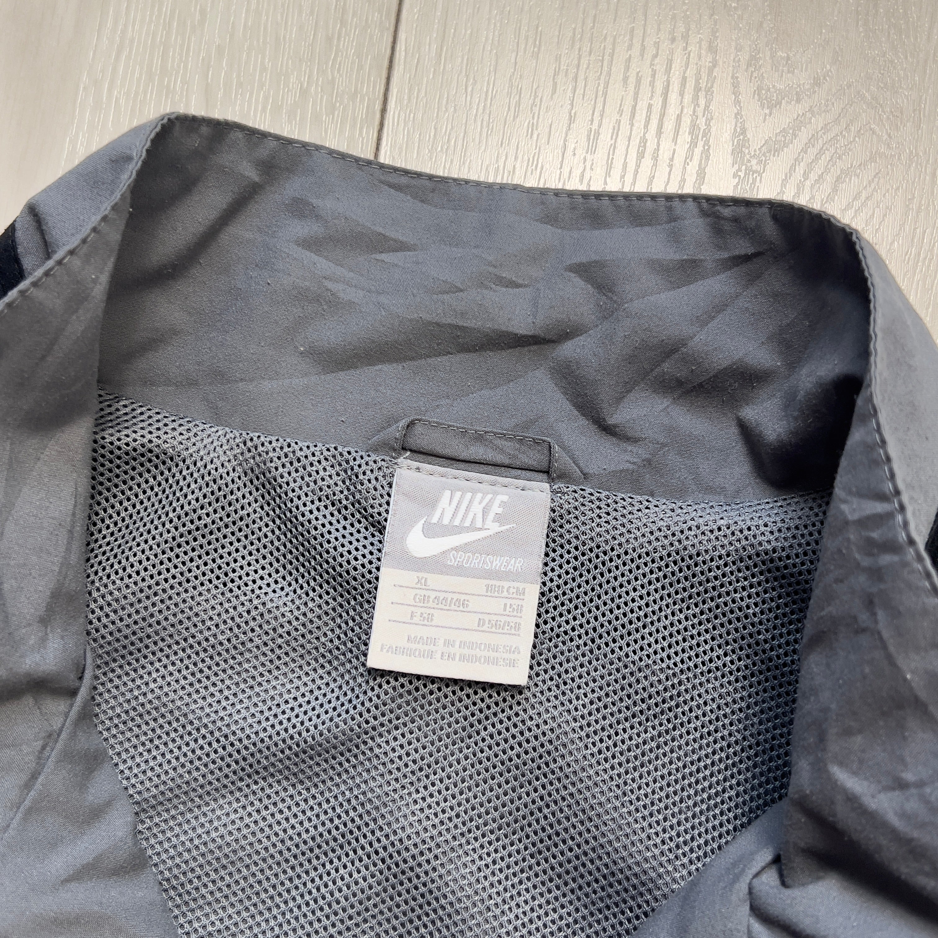 Nike vintage trackjacket (XL)