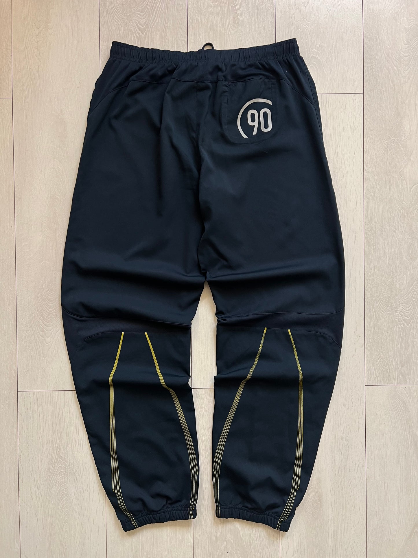 Nike vintage trackpants