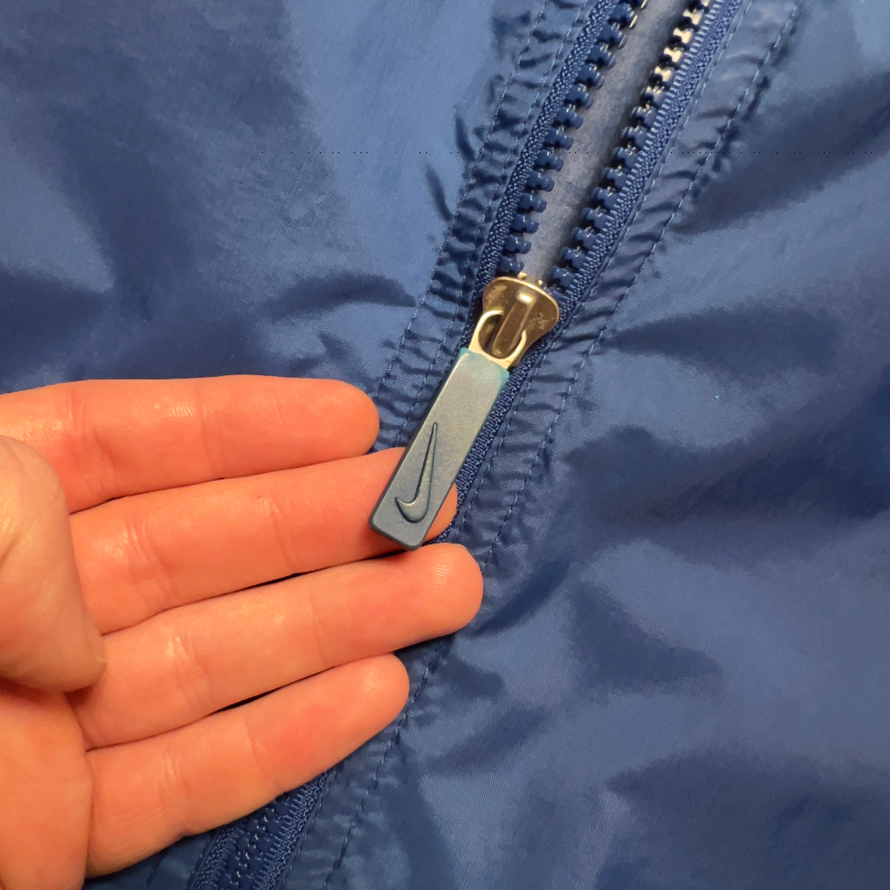 Nike vintage nylon windbreaker (L)