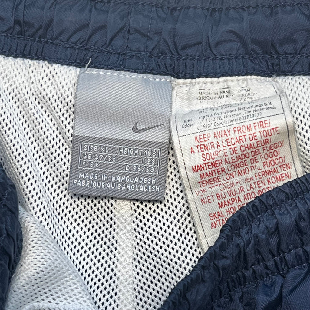 Nike vintage trackpants (XL)