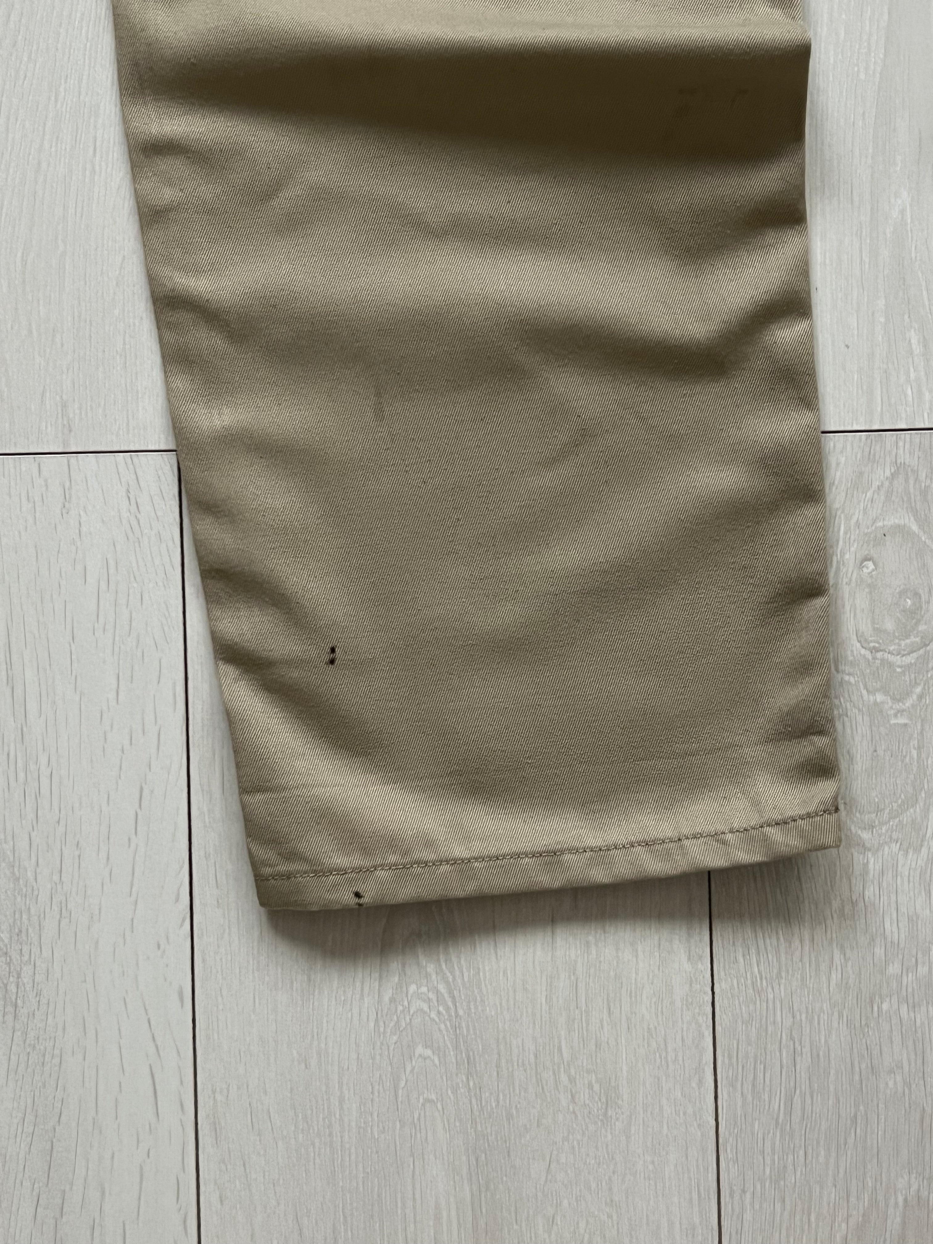 Carhartt chinos (M)