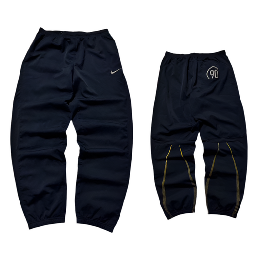 Nike vintage trackpants