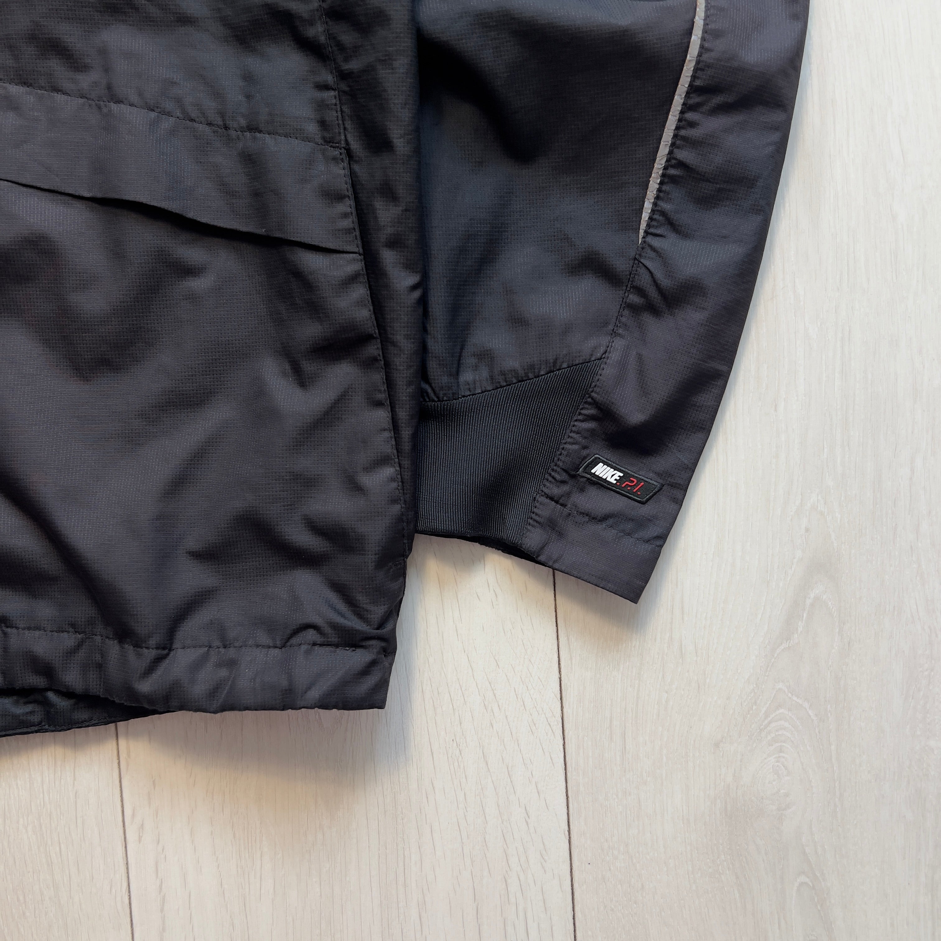 Nike vintage jacket (M)