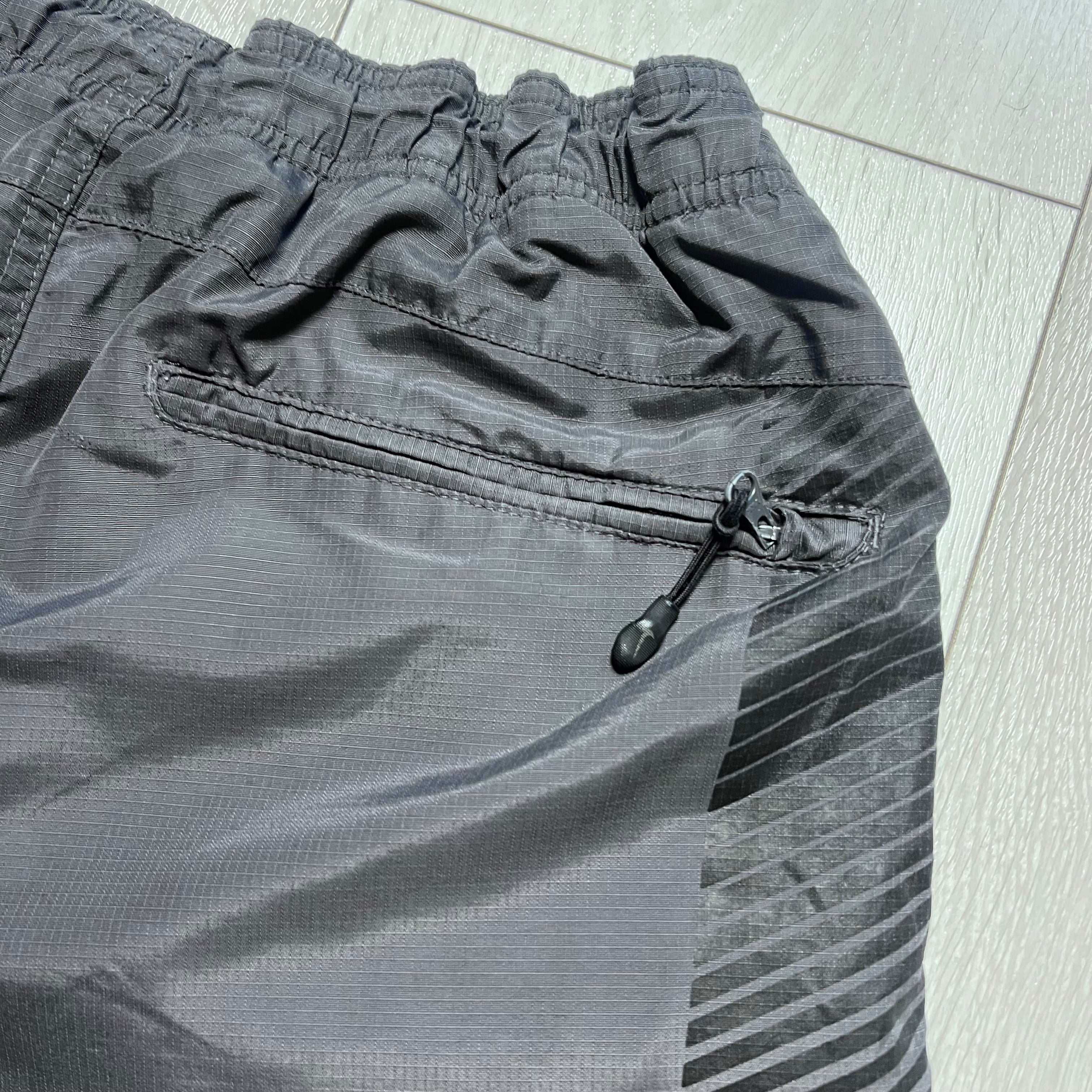 Nike vintage trackpants (M)