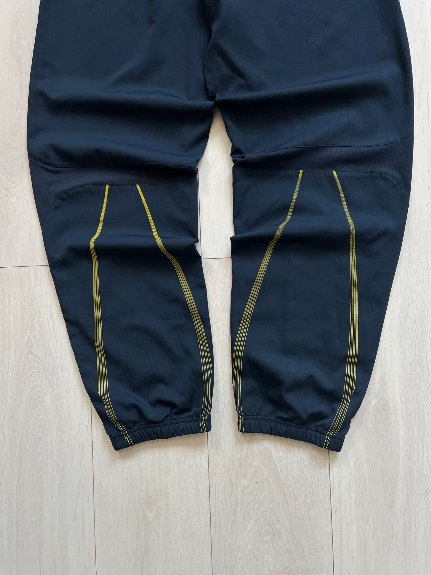 Nike vintage trackpants