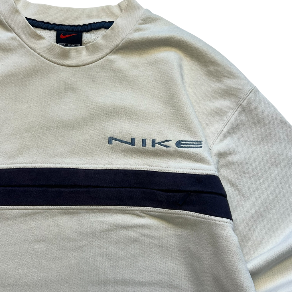 Nike sweater (M)