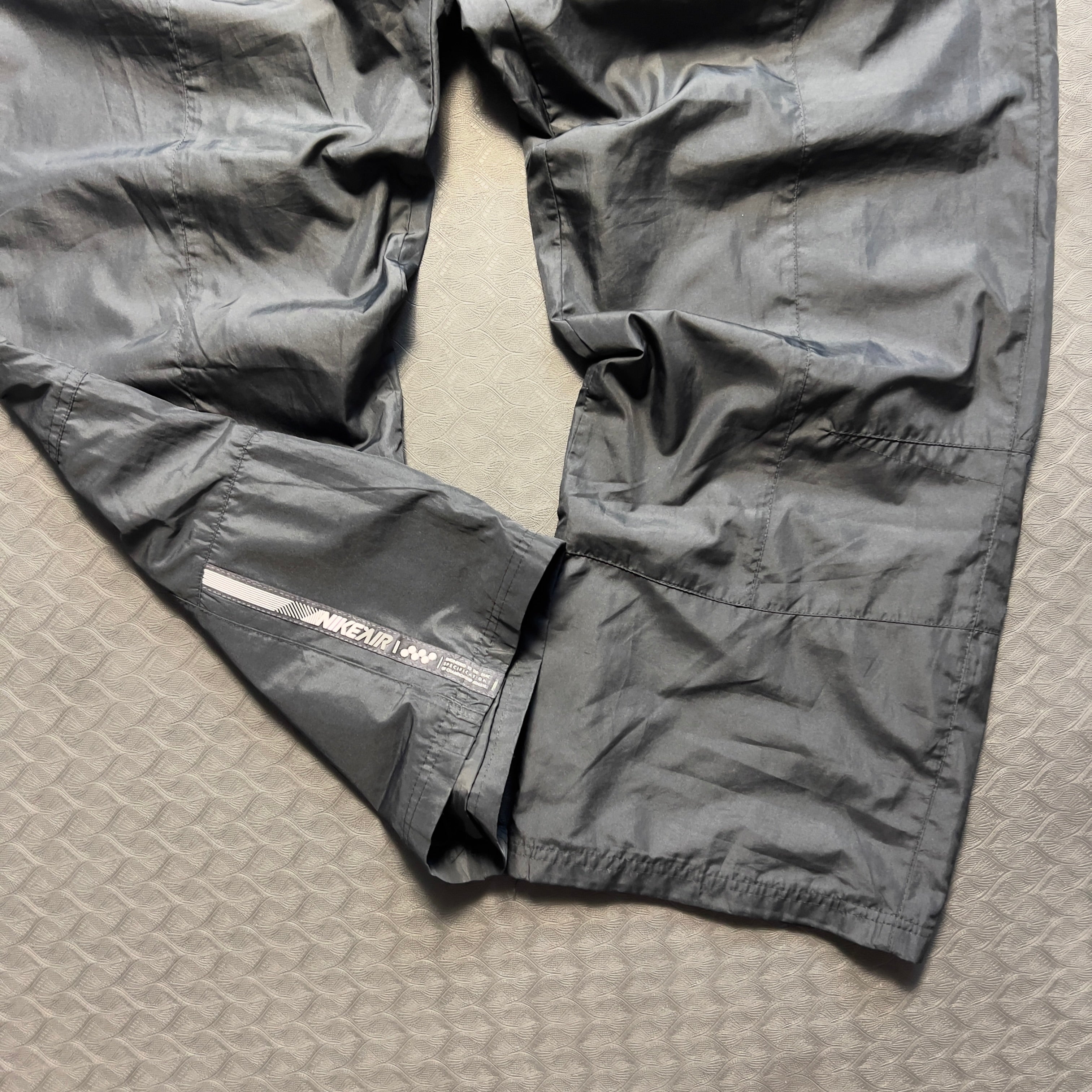 Nike vintage trackpants (L)