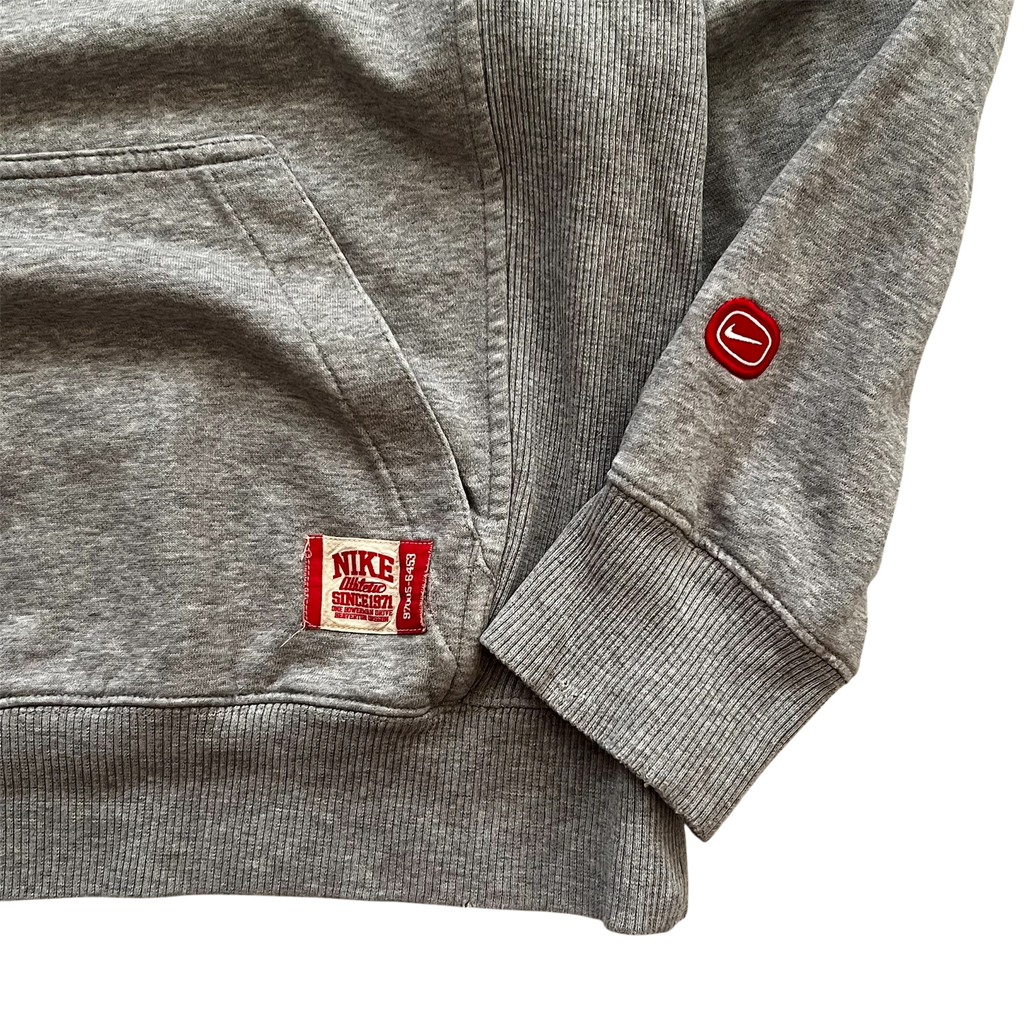 Nike vintage hoodie (L)