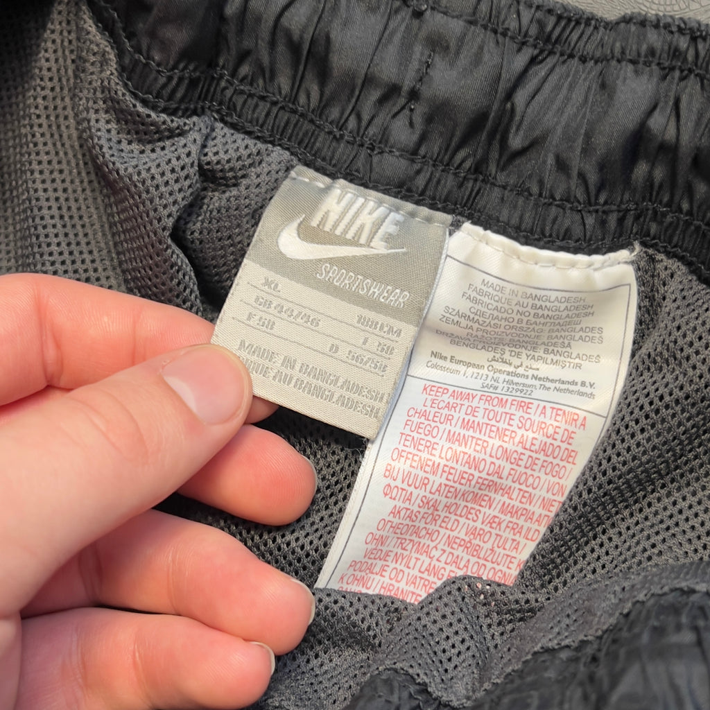 Nike vintage trackpants (L)