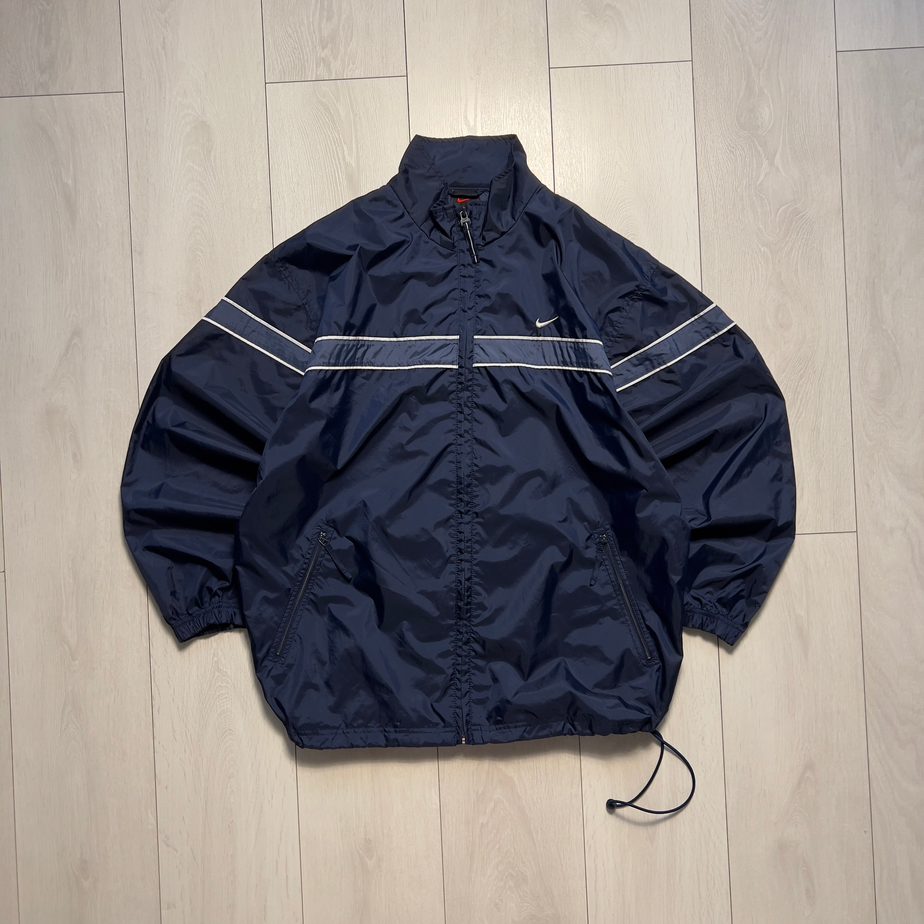 Nike vintage windbreaker (M)