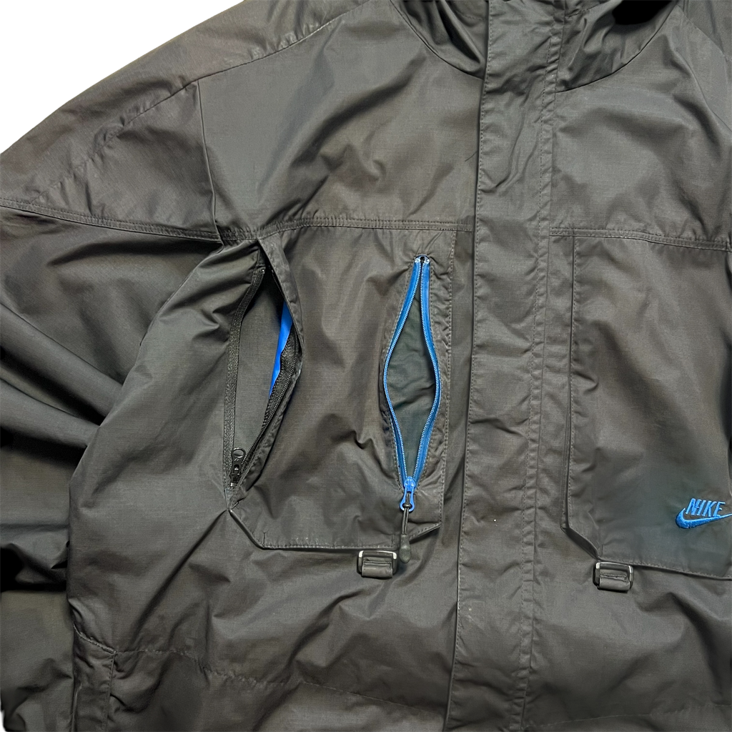 Nike vintage winter jacket (L)