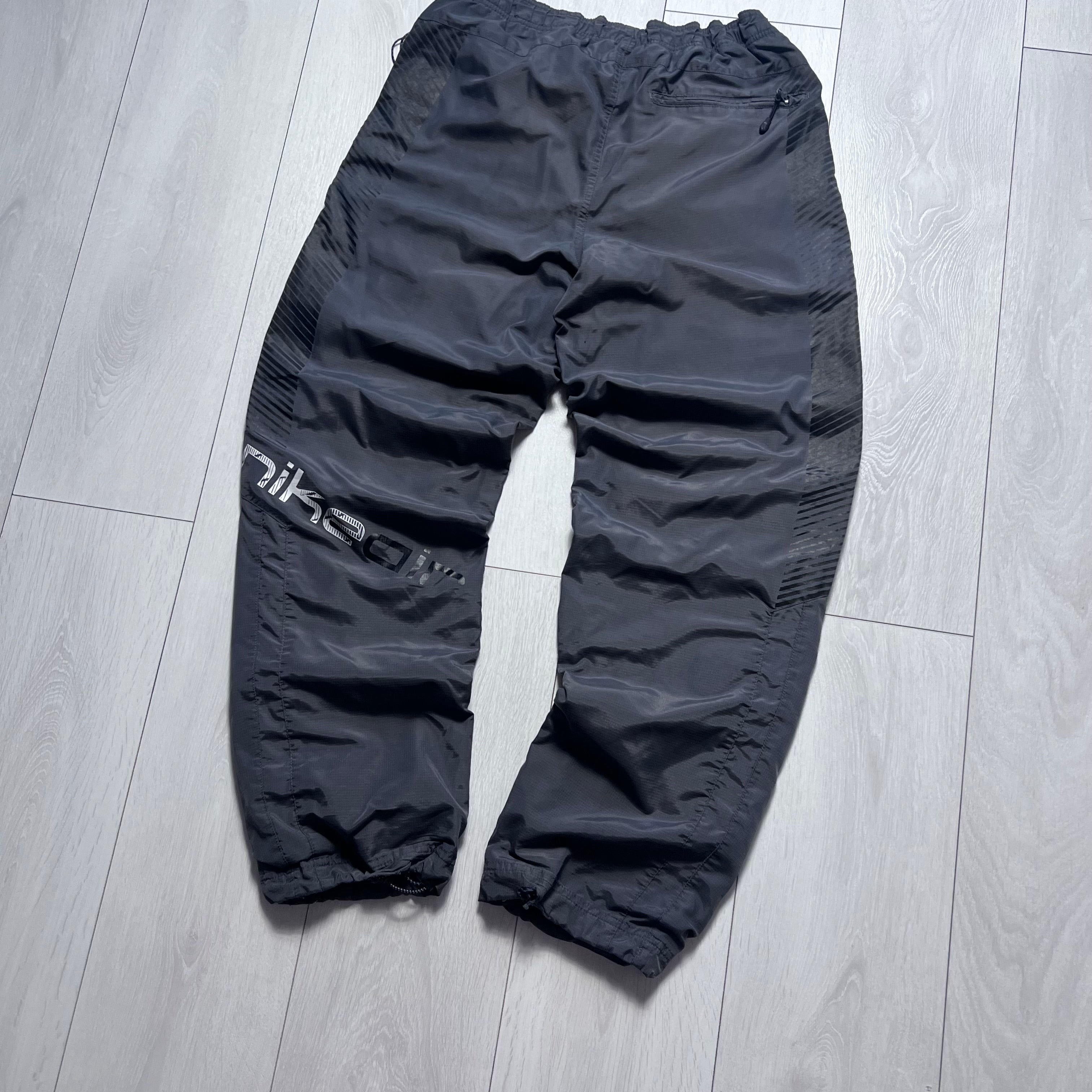 Nike vintage trackpants (M)